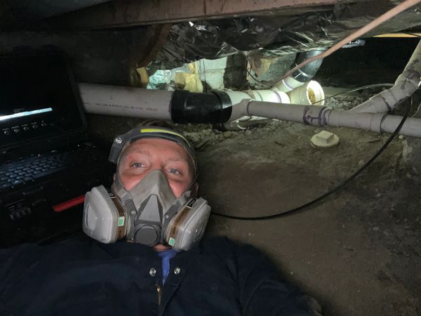 Sewer Scoping in a Crawlspace