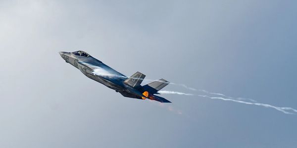 F-35 fighter jet at high angle of attack