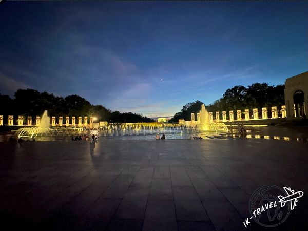 WW2 Memorial in D.C at night