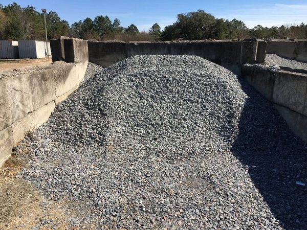 Mr. Topsoil Summerville, Ridgeville, landscape materials supplier, mulch supplier, granite supplier