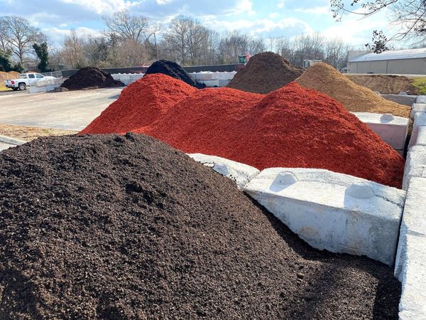 Mr. Topsoil Summerville, Ridgeville, landscape materials supplier, mulch supplier, granite supplier
