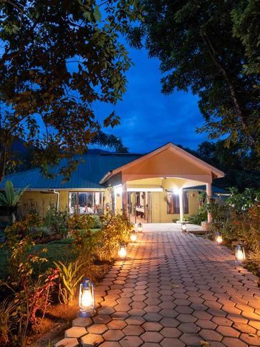 Gorilla Safari Lodge