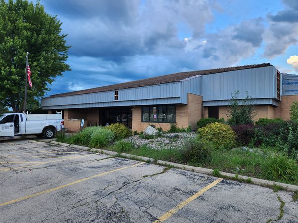 Sierra tan Board and Batten Siding installation at Lourdes Academy, Oshkosh, Wisconsin.