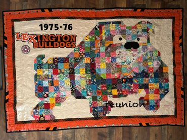 One of Darlene's GORGEOUS handmade quilts that she generously gave away.