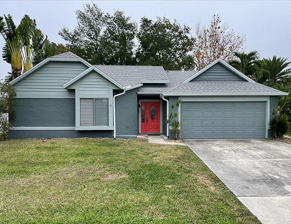 Florida home painted by Myers Cape Coral Painting.