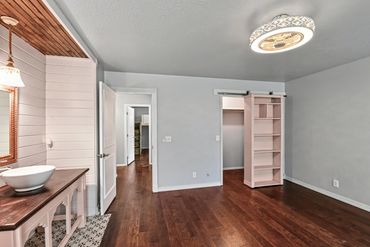 Bedroom interior at 1010 Amy Way in Elk City, Oklahoma