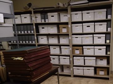 Image of the USCL archive collection.