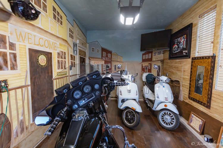 Customized Garage