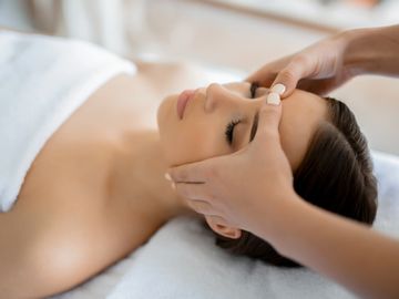 cabina estetica beauty estetista trattamento acido mandelico rughe acne punti neri imperfezioni