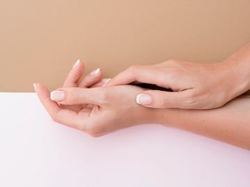 cabina estetica beauty estetista ricostruzione unghie allungamento unghia naturale cosmetici