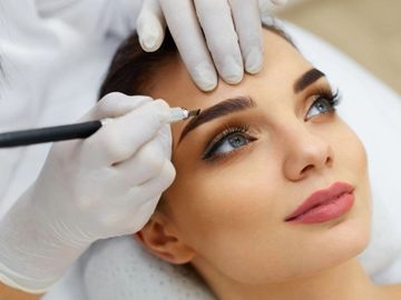 cabina estetica beauty estetista trucco semipermanente microblanding tatuaggio sopracciglio pigmento
