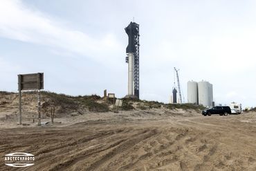 The Starship28 stands ready to launch at Boca Chica.