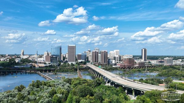 ArcTechPHOTO offers interior and architectural photography for Richmond, Virginia.