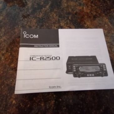 Icom  R-2500