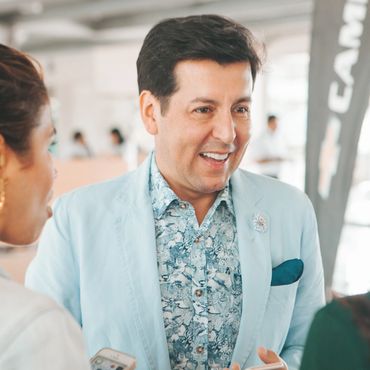 Juan Carlos Giraldo - Celebridad en evento de moda en la ciudad de pereira