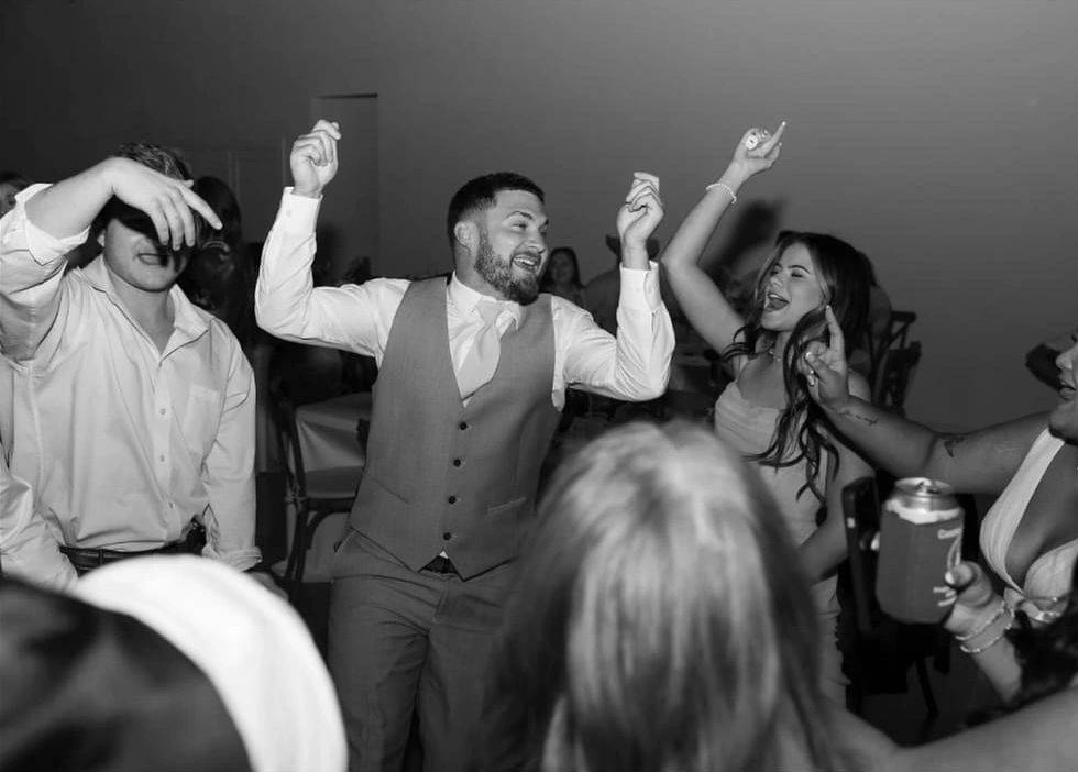 Party at a Dallas wedding venue near me. Dance party at a East Texas wedding venue near me.