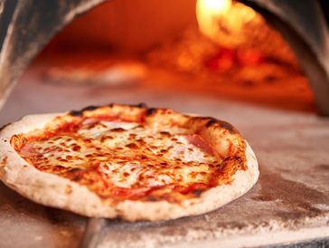 Mobile Event Catering | Corporate Catering | Pizza Catering | MozzarellaNation | Margherita Pizza