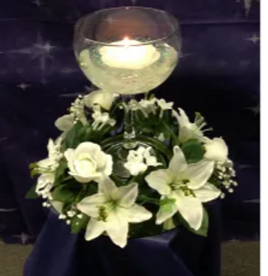 Champagne Glass with
Candle and Bow
$ 9.00