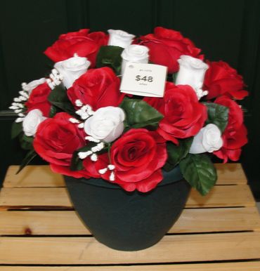 10” Clay Pot w/ Grape Design w/ Red Roses & White Rosebuds 