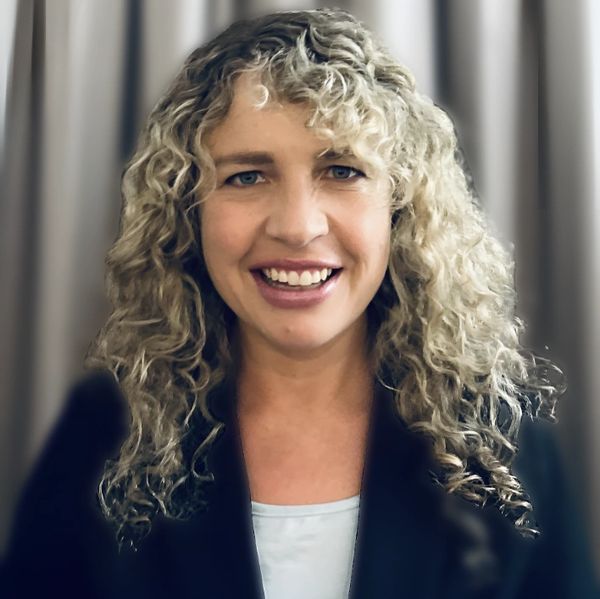 Dr Sarah-Beth Magambo