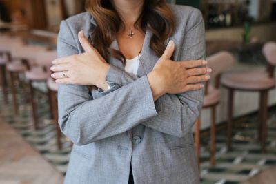 Kelly Gutowski LCSW offering EMDR therapy in Glendale Arizona office