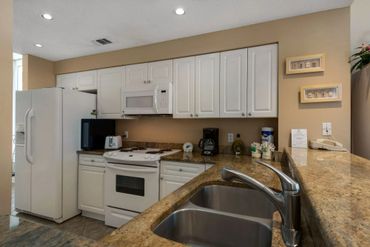 The Pearl 801 kitchen