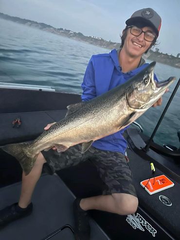 Spawning King Salmon Port Washington Charter Fishing Port Washington Fishing Charters Ninja Charters