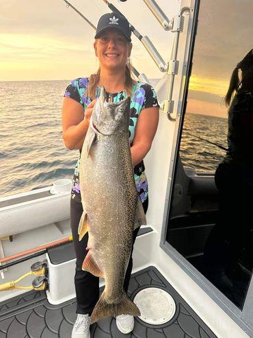 Spawning King Salmon Port Washington Charter Fishing Port Washington Fishing Charters Ninja Charters