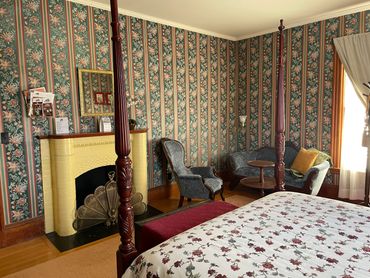 The Guilford Bed & Breakfast - Cummings Room