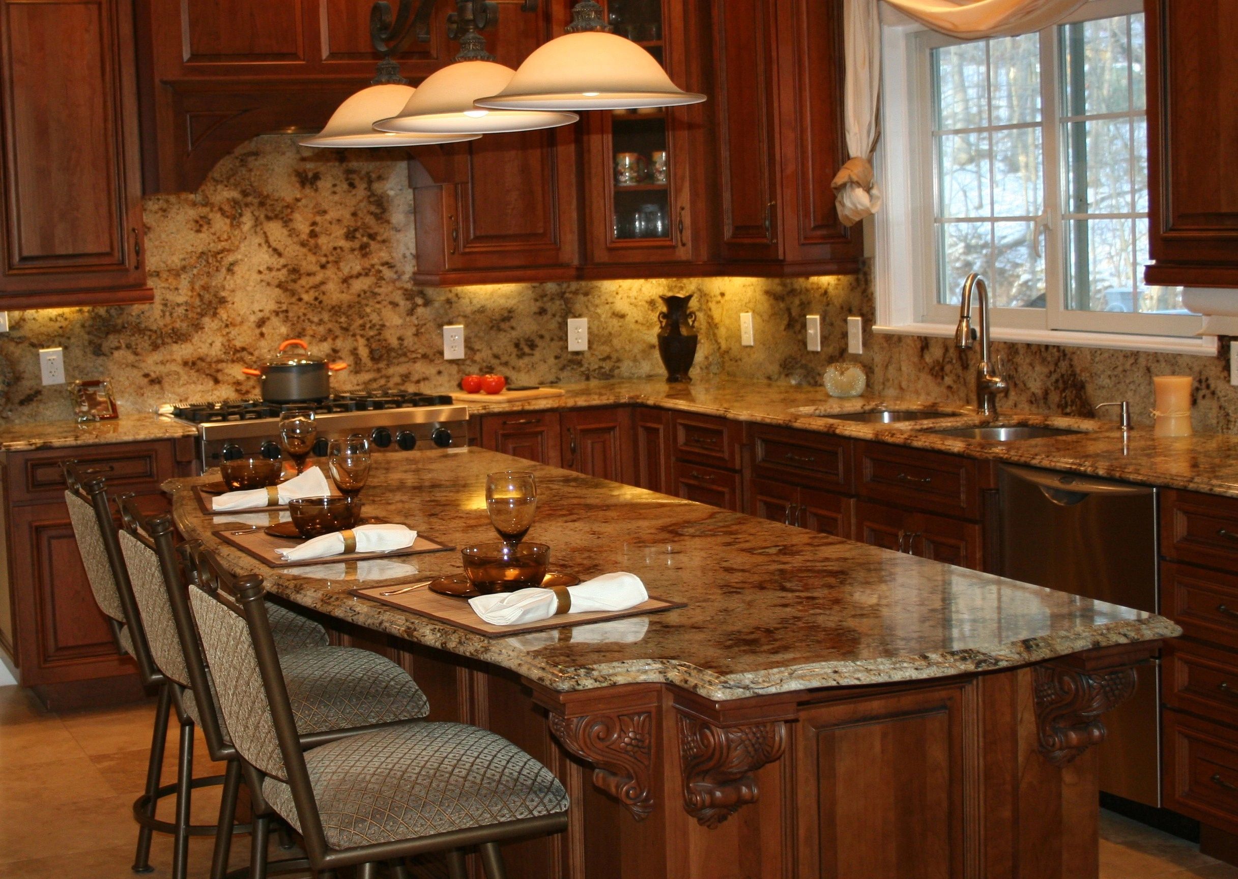 ANOTHER BEAUTIFUL KITCHEN DONE IN GOLDEN CRYSTAL GRANITE!