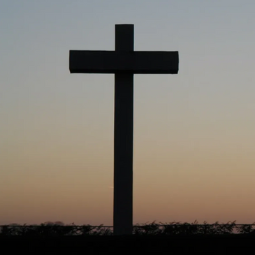 Image of the lone cross of Calvary.