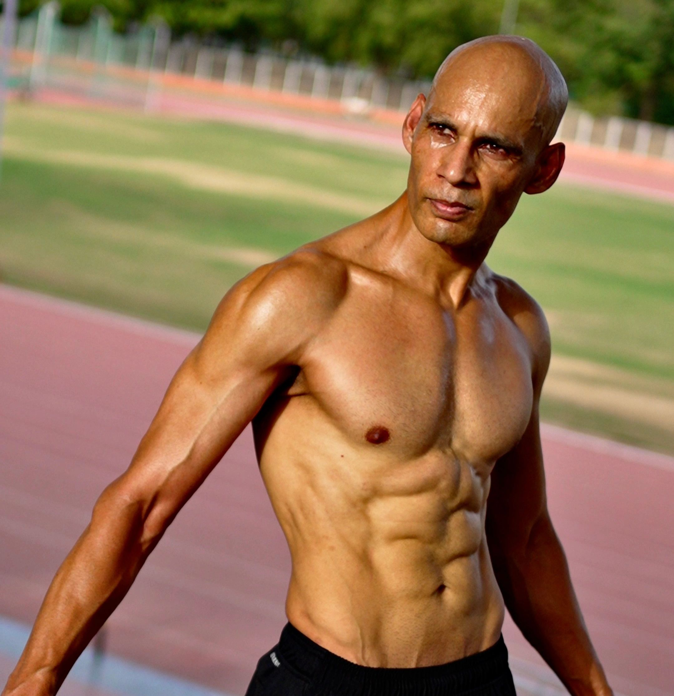 Online Fitness Trainer Manish Yadav