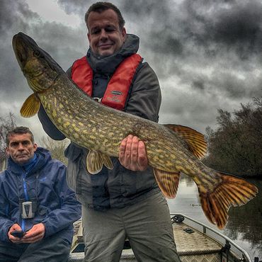 guided fishing trips on the Norfolk broads with fishing in norfolk the predator people