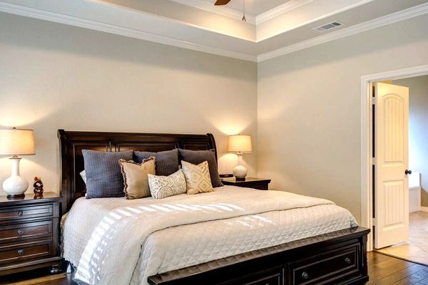 Image of bedroom setting in retirement community