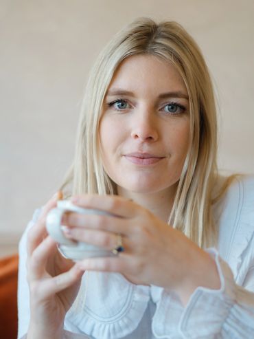 Relaxed brand portrait of a Devon business owner, Felicity Billen