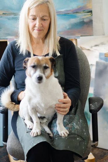 smiling north devon artist, during their brand shoot with felicity Billen