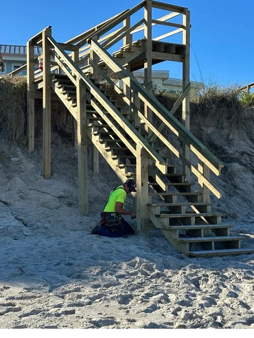 Beach Access/Dune Crossover -
Replace Decking and Handrail