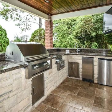 Outdoor living, outdoor kitchen, outdoor kitchen remodel, outdoor fireplace, outdoor firepit