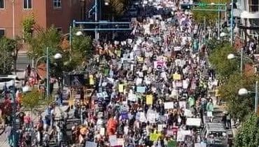Crowd shot looking up Central to 2nd Street