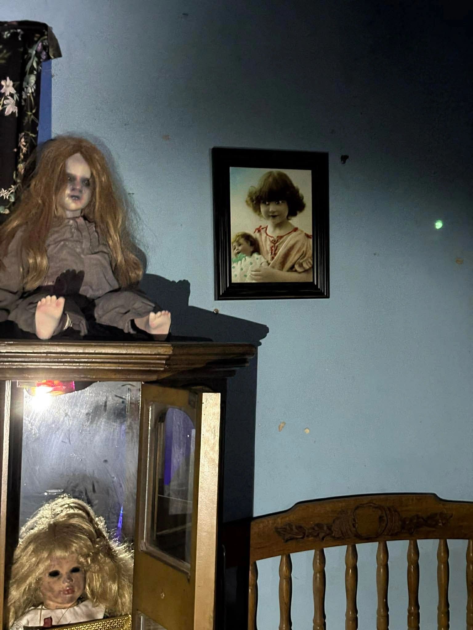 Olde Park Hotel
Doll Room Orb