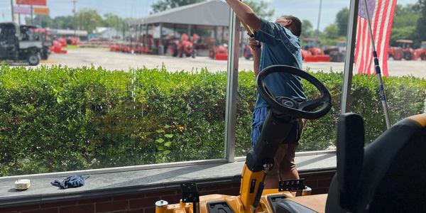 Commercial winddow cleaning