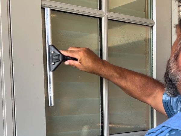 Window cleaning in Greenville, residential window cleaning,