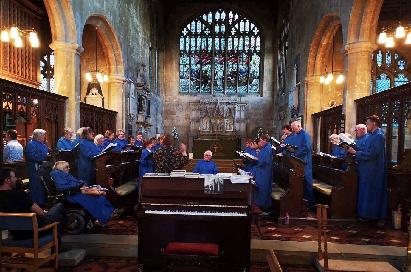 Shelley Everall Hoban celebrant, choir master, soprano, singing teacher St Peter’s choir Winchcombe.