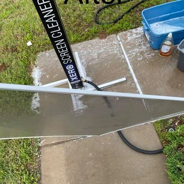 a before and after screen cleaning