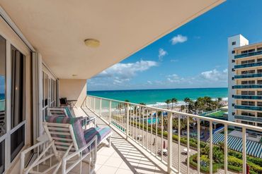 Fort Lauderdale Beachfront condo with Ocean View