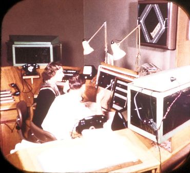 6 Management control regulates the flow of passengers