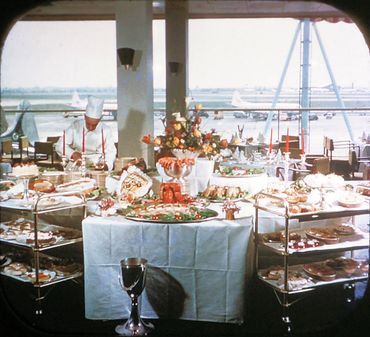 3 Main restaurant provides the best of foods and views