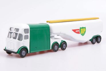 AEC Superfueller Air BP Budgie 280