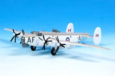 Avro Shackleton MR1a RAF WG511 Skyline