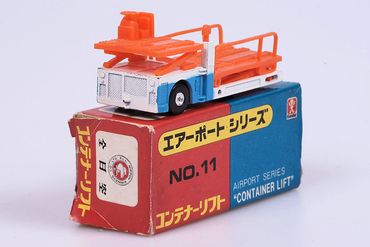 Container Lift ANA Bandai Airport no.11